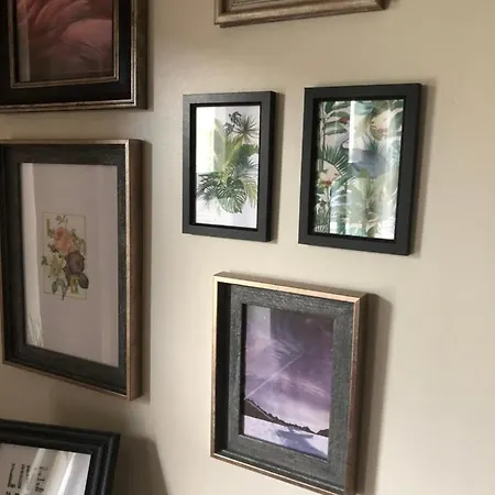 Panzió Red Row House *