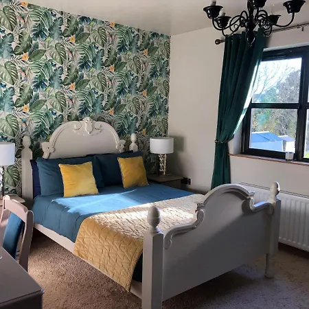 Red Row House * Burnfoot