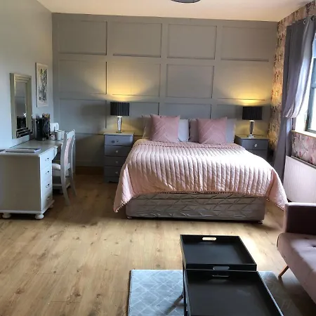 Red Row House * Burnfoot