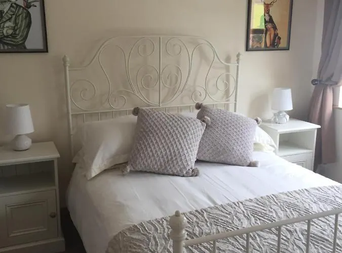 Bed & Breakfast Red Row House *