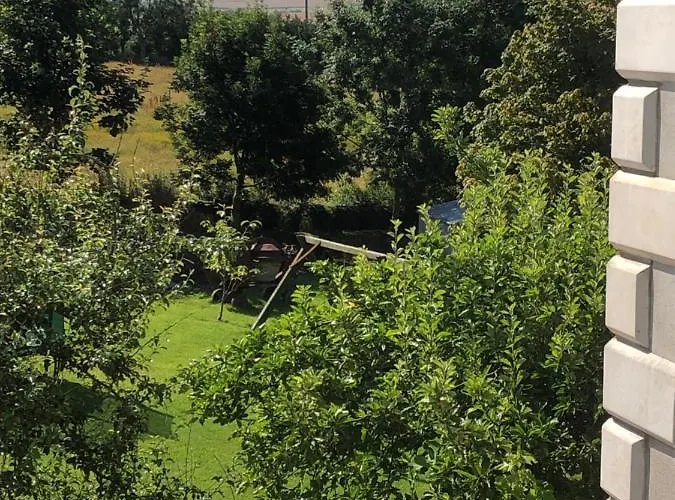 Red Row House Bed & Breakfast *